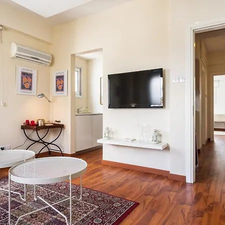 Elegant 1br Centre In Apartament *